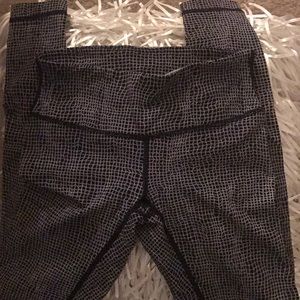 Lululemon full length workout pants size 4